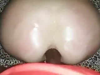 شریک مشت سایت سکسی برازرس واژن را برای نیم تنه بزرگ تنظیم می کند و اسپرم را در صورت او قرار می دهد