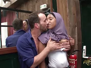 مردی یک دانلود سکس برازرس فاحشه نخبه خرید