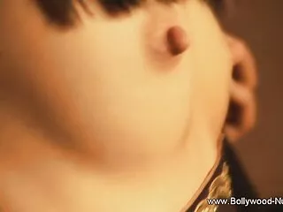 بالغ به سختی در شکاف لعنتی می شود و با یک خروس بزرگ تمام صورتش را وافل دانلود فیلم سکسی برازرس می کند