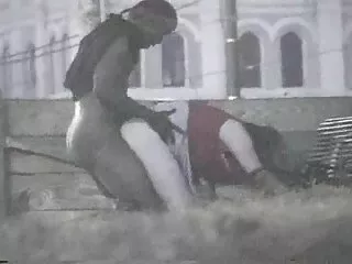 عشق سکس سایت برازرس ورزیدن به زیبایی در پارک نیمکت