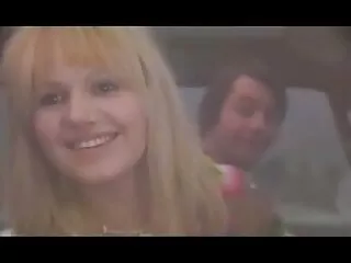 من سایت سکسی برازرس به دخترم کمک کردم تکالیف خود را انجام دهد و همزمان آن را بدوزم